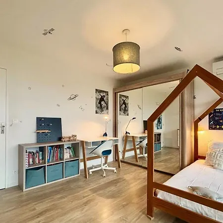 Hébergement de vacances Familiale 6 Personnes Vue *